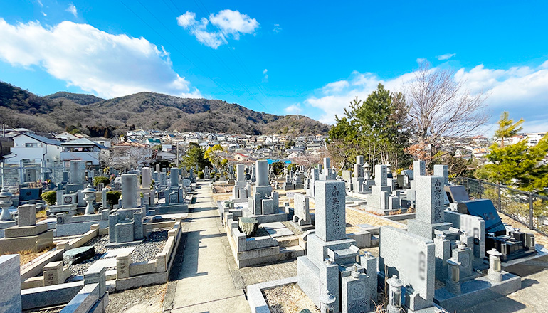 宝塚霊園の霊園内風景